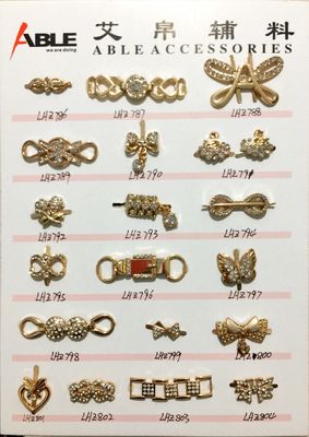 中国 方法金属の靴のバックルの鎖の装飾的な多形の合金をカスタマイズして下さい サプライヤー
