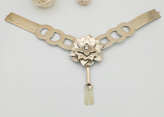 中国 女性のサンダルの方法様式のための真珠とめっきされるYの形TPUの上部の花 サプライヤー